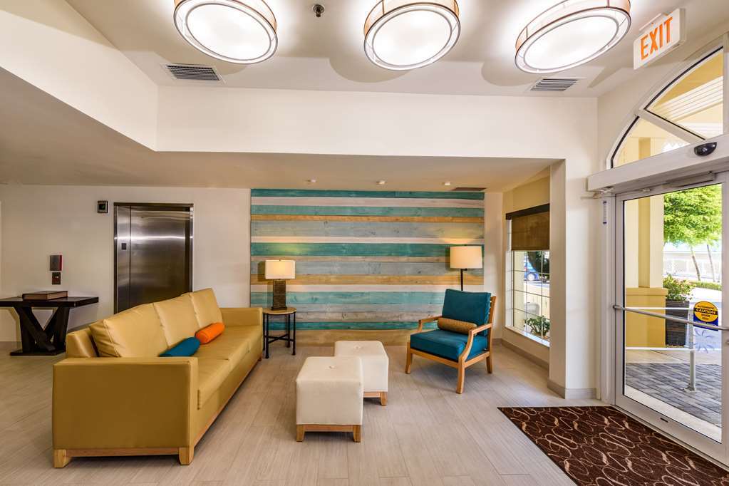 Comfort Suites Seven Mile Beach George Town Interior foto